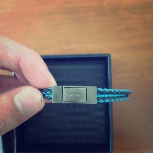 Prada men’s bracelet never worn size medium
